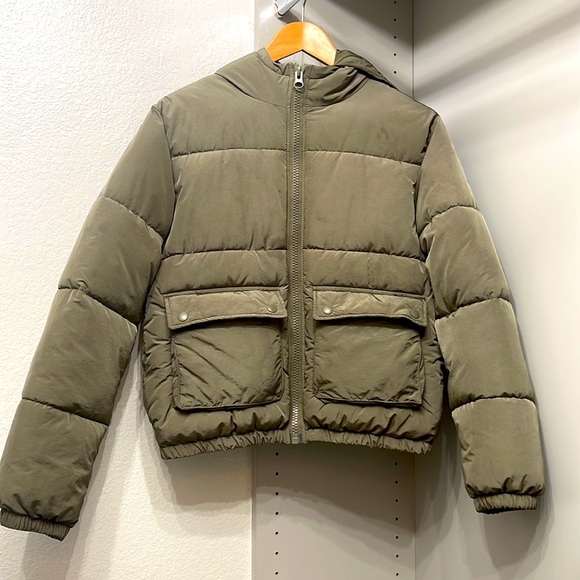 H&M Puffer Jacket - Picture 3 of 6